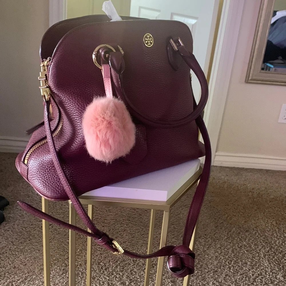 Tory Burch Robbinson - Picture 1 of 6